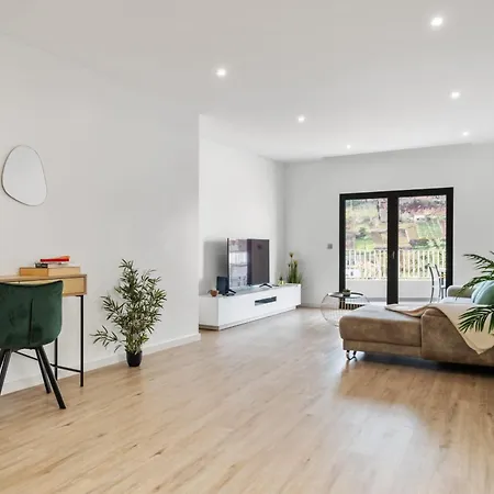 Hébergement de vacances Vira By Kaamah *